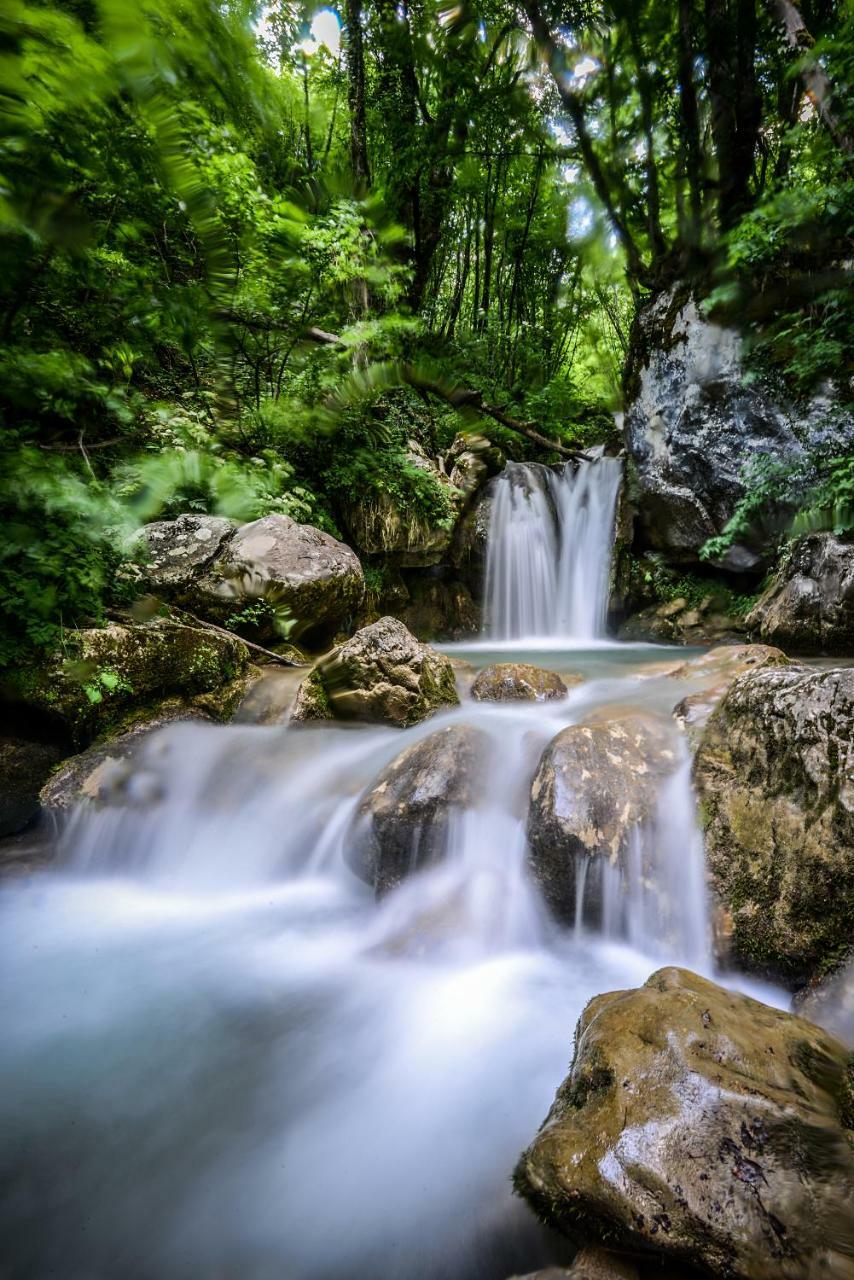 Hotel Camp Divlja Rijeka Hum Exteriér fotografie